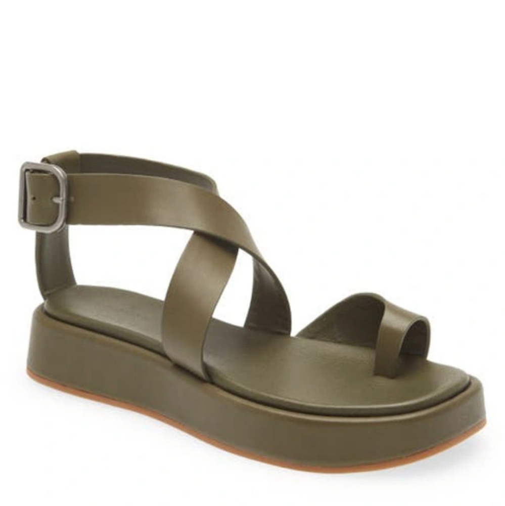 Caslon Audrina Toe Loop Sandal